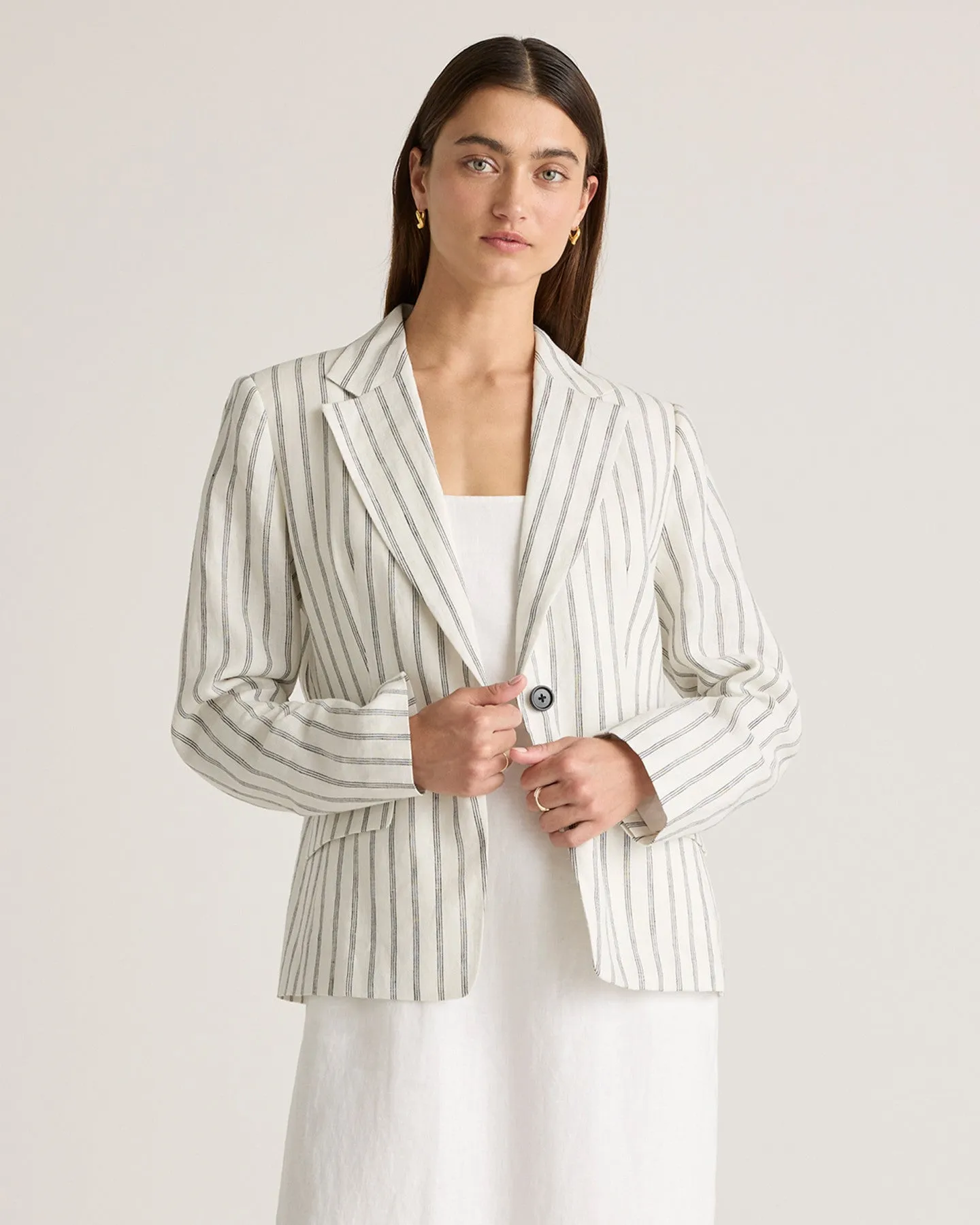 100% European Linen Structured Blazer