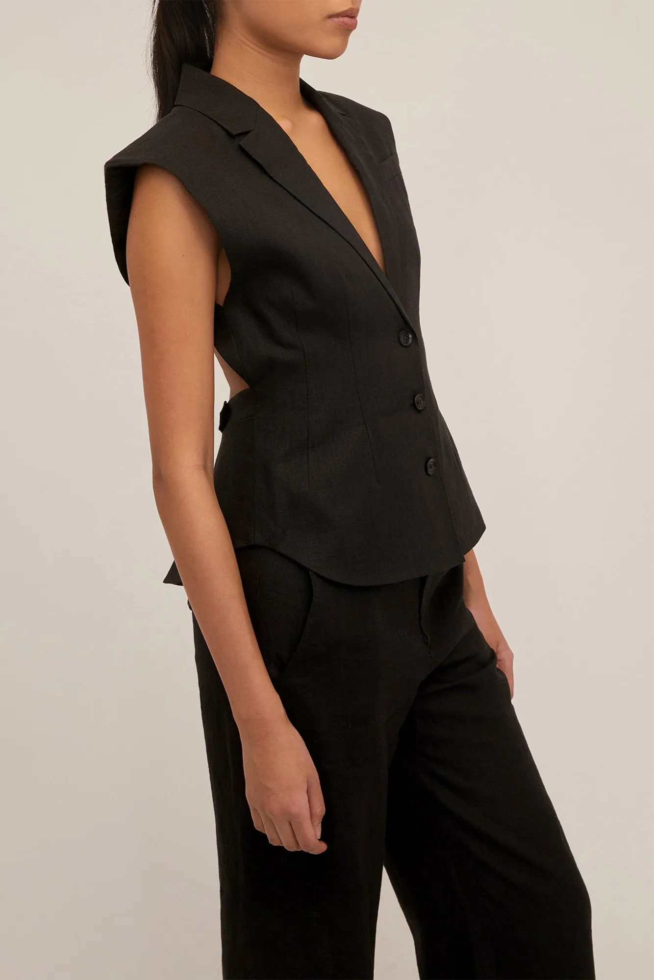 Enzo Linen Open Back Vest in Black