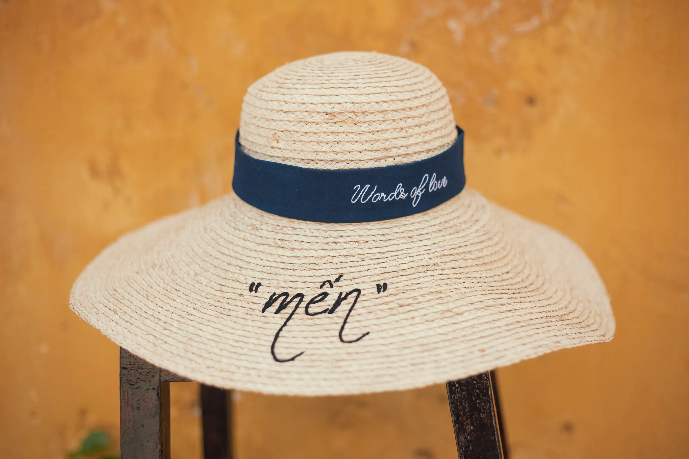 Riviera Words of love - "Mến"